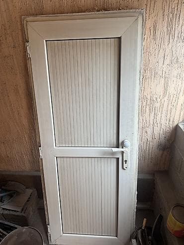 solutions elementary: Пластиковая дверь, Б/у, Глухие, Другая страна производитель — 1