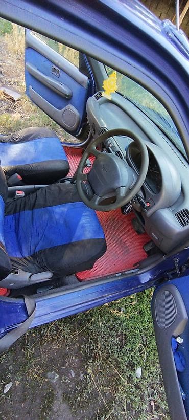 Nissan March: 1996 г., 1 л, Вариатор, Бензин, Кроссовер — 9