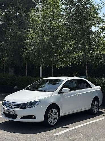 bad e5: BYD E5: 2019 г., 0.1 л, Автомат, Электромобиль, Седан — 3