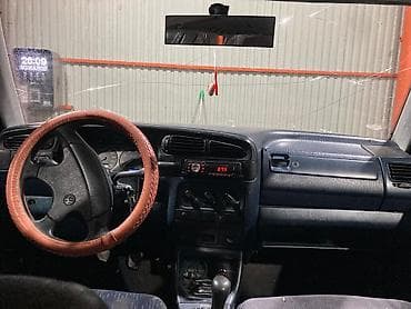 диски 4 дырые: Volkswagen Vento: 1994 г., 1.8 л, Механика, Бензин, Седан — 4