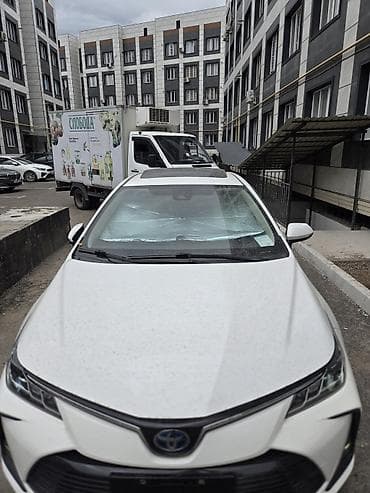 aion v plus: Toyota Corolla: 2021 г., 1.8 л, Гибрид, Седан — 5