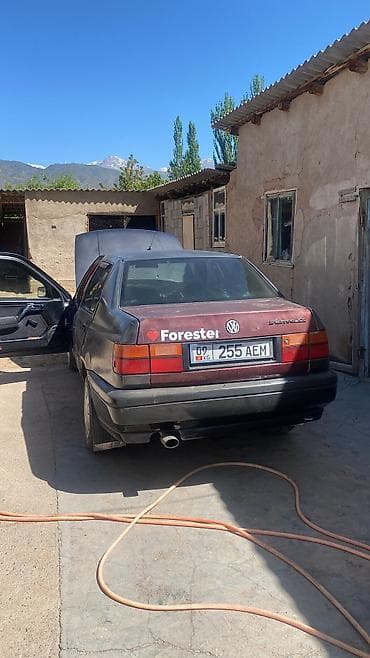 компрессор w211: Volkswagen Vento: 1992 г., 1.6 л, Кол менен иштөөчү, Бензин — 3