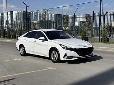 соренто 2022: Hyundai Avante: 2022 г., Автомат, Газ — 1