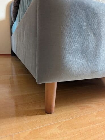 Столы: Двуспальная кровать, Б/у, С матрасом, длина - 200 см — 4