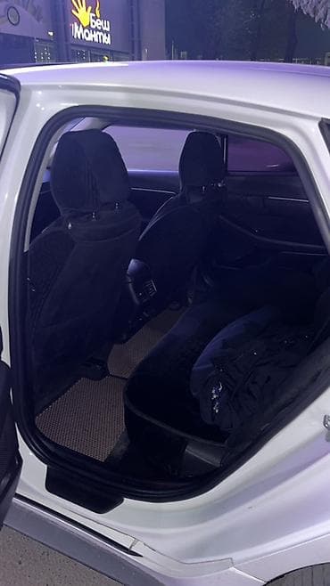 хендай траджет: Hyundai Sonata: 2020 г., 2 л, Автомат, Бензин, Фастбек — 7