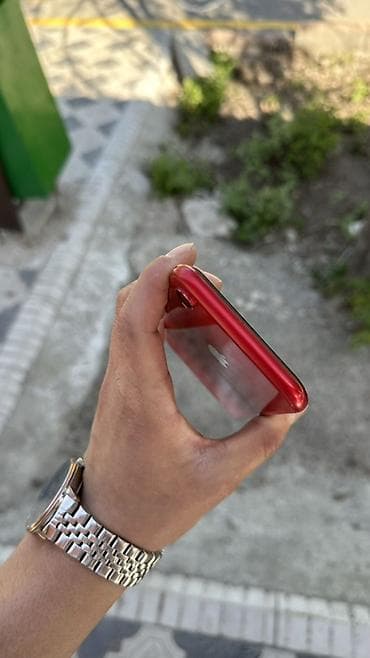 iphone red 7: IPhone Xr, Б/у, 64 ГБ, Красный, Чехол, 100 % — 4