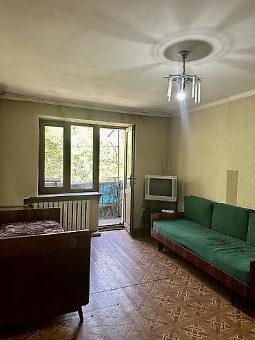 Недвижимость: 1 комната, 30 м², Хрущевка, ул. Алматинка / Чуй Хрущевка, 3 этаж, Старый ремонт — 2