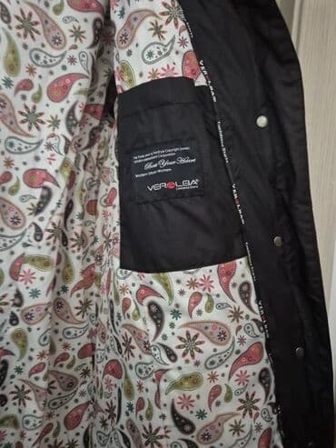 шапка женская из искусственного меха: Стёганое женское пальто-пуховик темно‑серого цвета. Особенности: - — 1