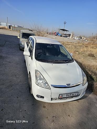 Toyota WISH: 2003 г., 1.8 л, Автомат, Бензин, Универсал