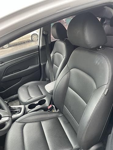 daewoo centra: Hyundai Avante: 2019 г., 1.6 л, Автомат, Бензин, Седан — 4