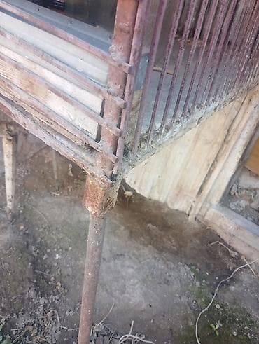 Үй жаныбарлары: Продаю Крольчатники Металлические Двухъярусные Размеры: 0,79 см × — 4