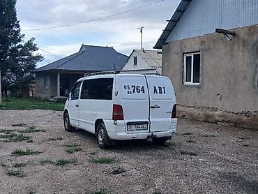 Легкий грузовик, Mercedes-Benz — 3