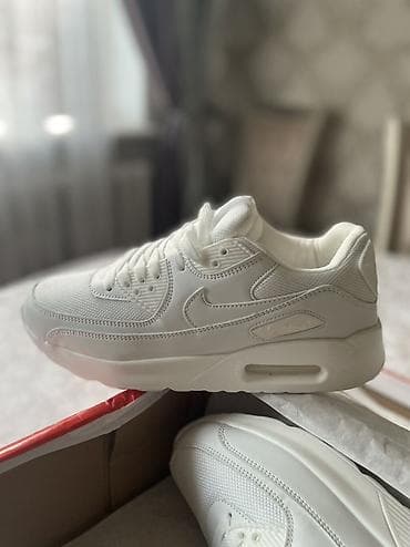 air max 270: Мужские кроссовки, 41, 42, Nike, Новый, цвет - Белый, Самовывоз — 2