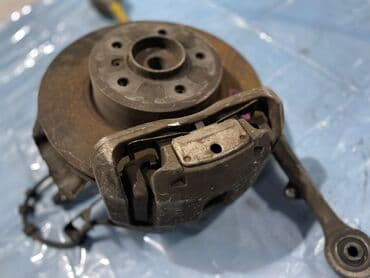 шины на вилочный погрузчик: Передняя левая Ступица BMW Б/у, Оригинал, Япония — 6