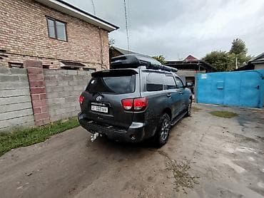 prius 2012: Toyota Sequoia: 2019 г., Внедорожник — 4