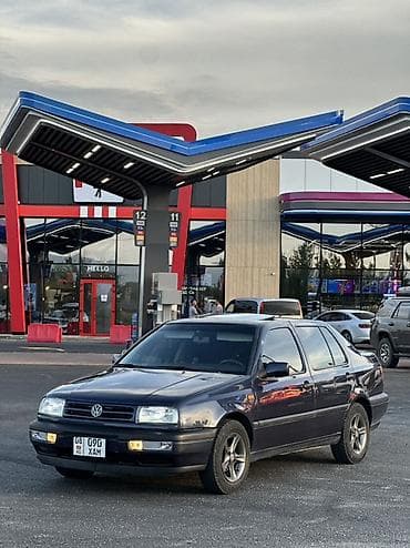 автокредит на бу авто бишкек: Volkswagen Vento: 1994 г., 1.8 л, Кол менен иштөөчү, Бензин, Седан — 2