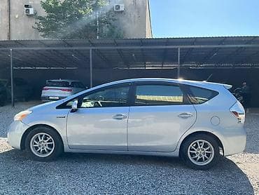 тайота в: Toyota Prius V: 2013 г., 1.8 л, Вариатор, Гибрид, Универсал — 5
