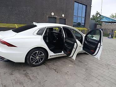 geely galaxy e5: Hyundai Grandeur: 2020 г., Автомат, Седан — 10