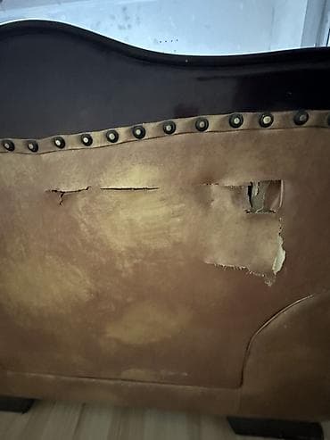 кусок кожи: Комплект мягкой мебели, Б/у, Самовывоз, цвет - Коричневый — 5