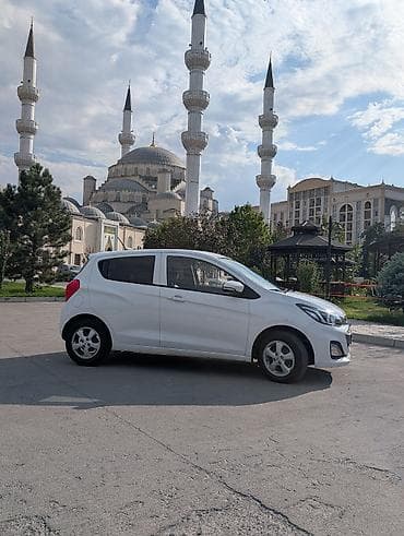 бетононасос маленький: Chevrolet Spark: 2020 г., 1 л, Автомат, Бензин, Хэтчбэк — 4