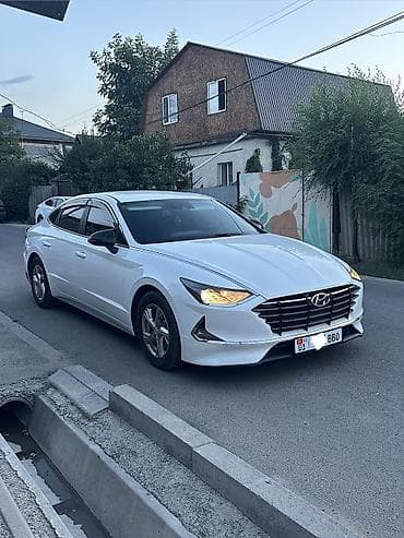 byd e2 2023: Hyundai Sonata: 2022 г., 2 л, Автомат, Газ, Седан — 2