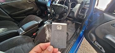 кузовные детали на фит: Honda Fit: 2005 г., 1.5 л, Автомат, Бензин, Хэтчбэк — 8