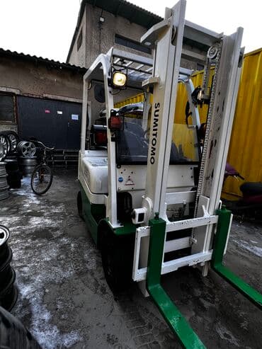 трактор беларус 82.1 цена бишкек: Погрузчик, 2009 г. — 10