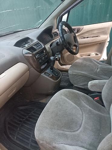 мисубиси авто: Mitsubishi Chariot: 1998 г., 2.4 л, Автомат, Бензин, Минивэн — 3