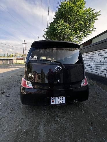 авто на метал: Toyota bB: 2006 г., 1.5 л, Автомат, Бензин, Хэтчбэк — 2