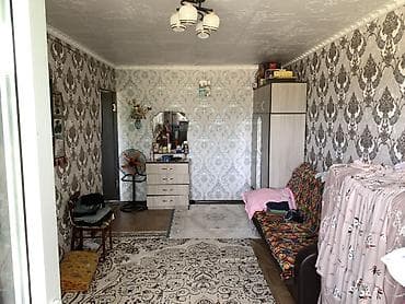 1 бөлмө, Жарым -жартылай эмереги бар