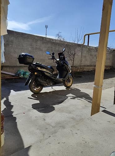 скутер катер: Макси-скутер 150 куб. см, Бензин, Б/у — 3