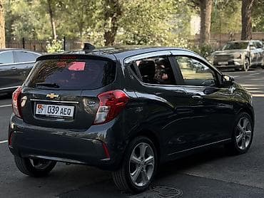 geely mongaro: Chevrolet Spark: 2017 г., 1 л, Вариатор, Бензин, Хэтчбэк — 5