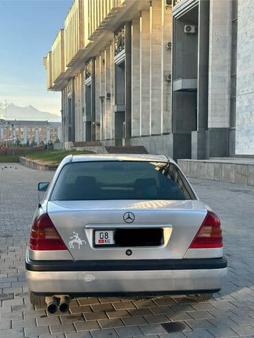c class: Mercedes-Benz C-Class: 1994 г., 2.2 л, Автомат, Бензиновая, Седан — 2