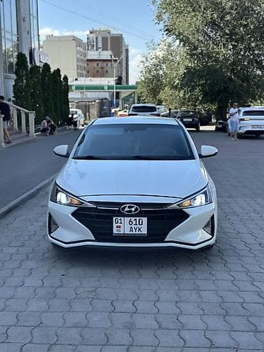 Hyundai Elantra: 2020 г., 2 л, Автомат, Бензин, Седан — 3