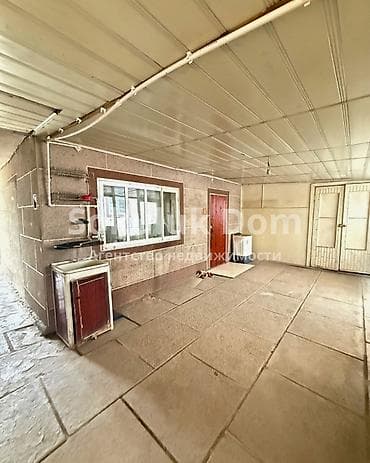 act building: 🏠Продается дом в с. Сокулук 🟡 Комнаты: 6 🟡 Участок: 5,7 соток 🟡 — 4