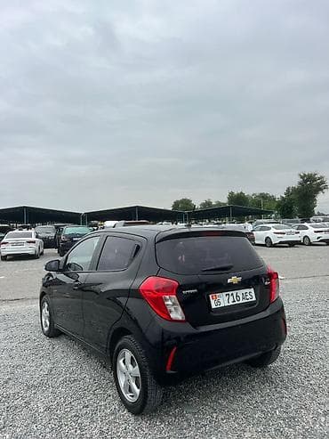 машине алам: Chevrolet Spark: 2018 г., 1 л, Автомат, Бензин, Хетчбек — 7