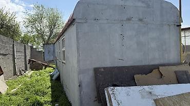 объявление о продаже гаража: Бытовка/строительный вагончик на шасси Описание: - Металлическая — 3