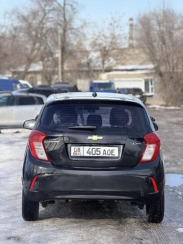 rd 1: Chevrolet Spark: 2017 г., Бензин — 5