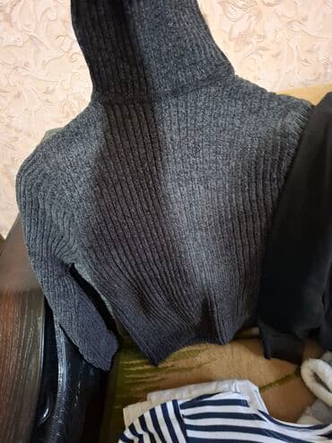 весенняя одежда: Мужской комплект одежды (несколько предметов) Состав на фото: - — 4