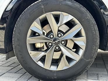 Продажа авто: Kia Sportage: 2022 г., Кроссовер — 7