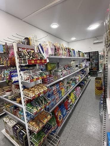 Кыймылсыз мүлк: Дүкөн, 60 м² Иштеп жаткан, Жабдуулары менен, Ремонту менен, Коммуникацияларсыз, 1-сызык — 1