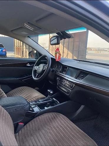 Kia Cadenza: 2018 г., Автомат, Бензин, Седан — 3