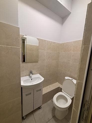 Коммерческая недвижимость: Аренда офисов, 100 м², В жилом комплексе, 1 линия, С отдельным входом, С отдельным сан узлом — 9