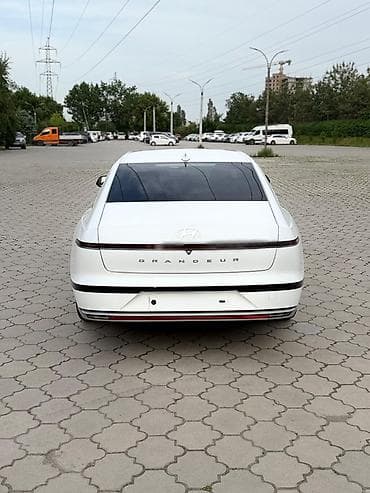 Hyundai Grandeur: 2023 г., 3.5 л, Автомат, Газ, Седан — 6