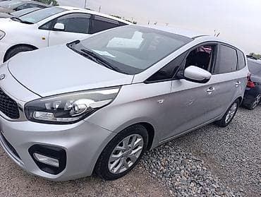 Kia Carens: 2017 г., 2 л, Автомат, Газ, Минивэн