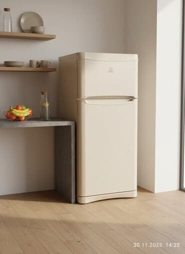 холодильник бук: Холодильник Indesit, Б/у, Двухкамерный — 1