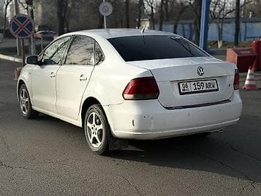 поло 2014: Volkswagen Polo: 2013 г., 1.6 л, Автомат, Бензин, Седан — 2