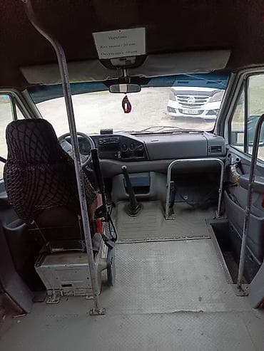 седенье на спринтер: Автобус, Mercedes-Benz, до 15 мест — 1