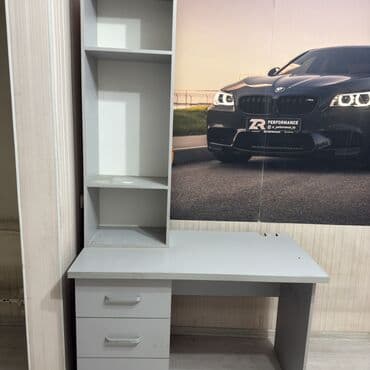 стол для уроков с полками: Письменный стол, Б/у — 2