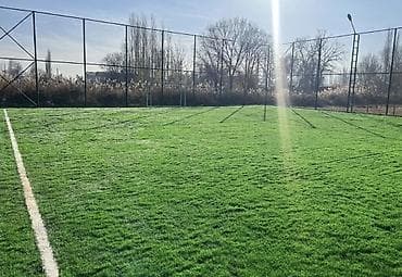 футбольный формы: Искусственная трава (рулонное покрытие) для спортивных площадок и — 2